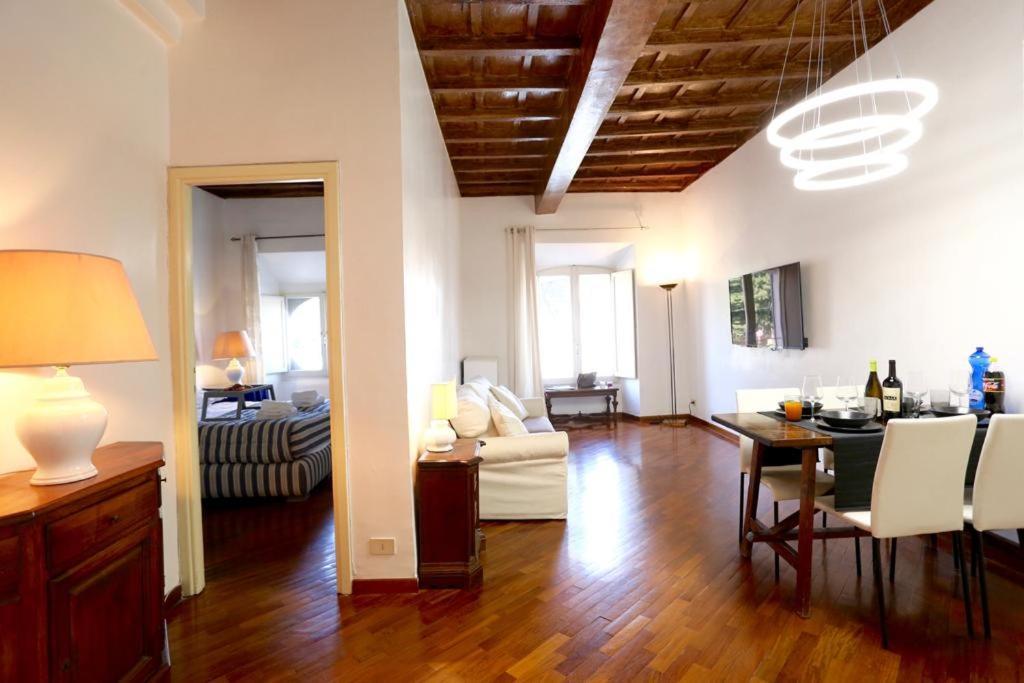 Apartment Plaza Collection Rom