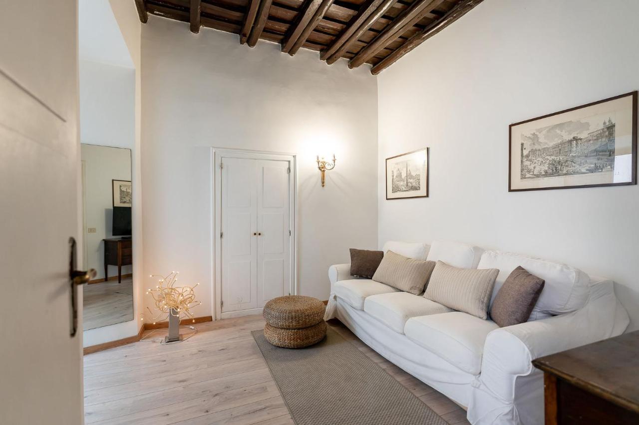 Plaza Collection Apartment Rom